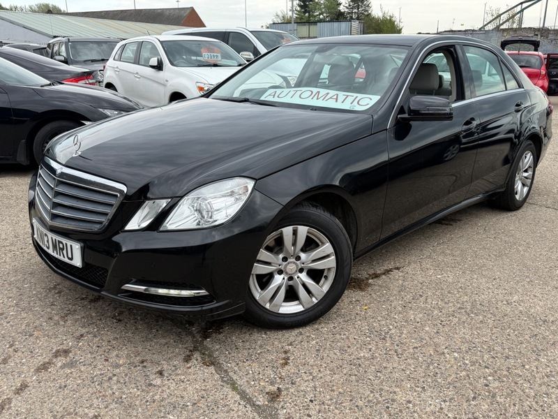 Mercedes-Benz E Class E220 Cdi Blueefficiency S KN13MRU Black #3