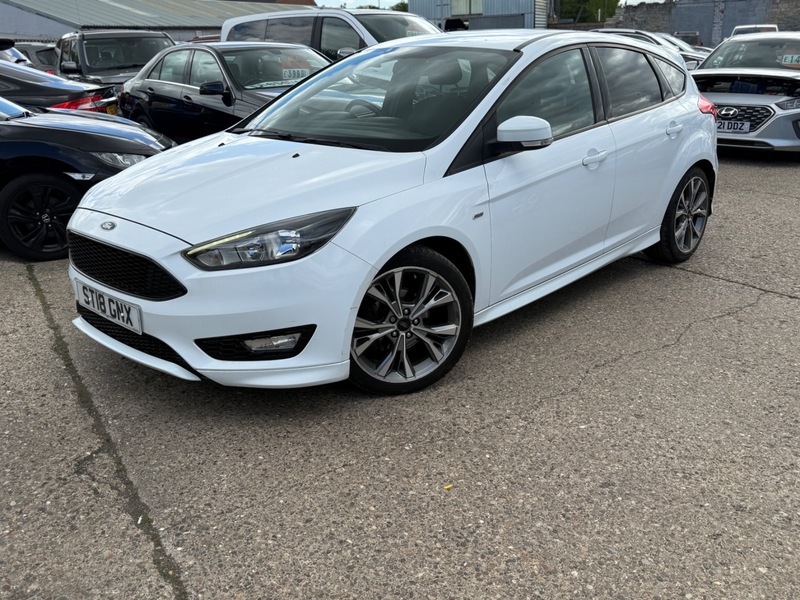 Ford Focus St-line ST18GNX White #3