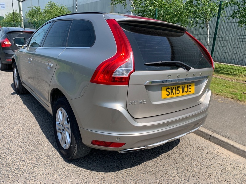 Volvo XC60 D4 Se Awd SK15WJE Gold #3
