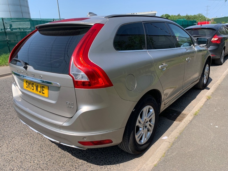 Volvo XC60 D4 Se Awd SK15WJE Gold #4