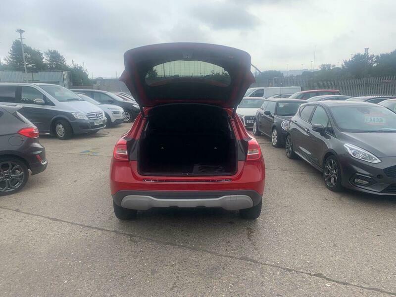 Mercedes-Benz GLA Class 2.1 Gla200d Se 7G-dct LL67OFW Red #6