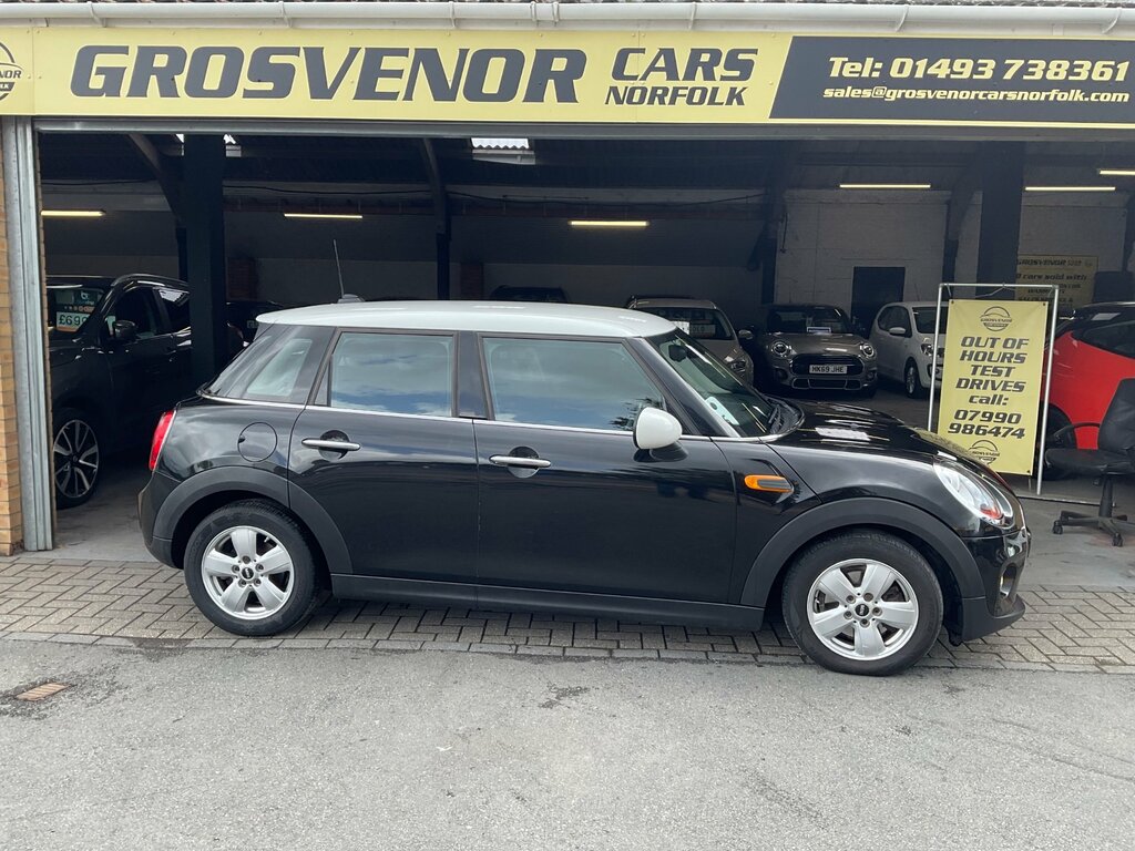 Mini Hatch 1.5 Cooper D Hatchback Euro 6 Ss Black
