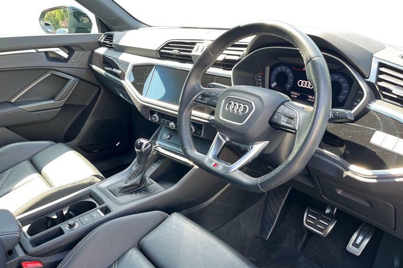 Audi Q3 40 Tfsi Quattro Black Edition S Tronic Cs LO22PGZ Black #6