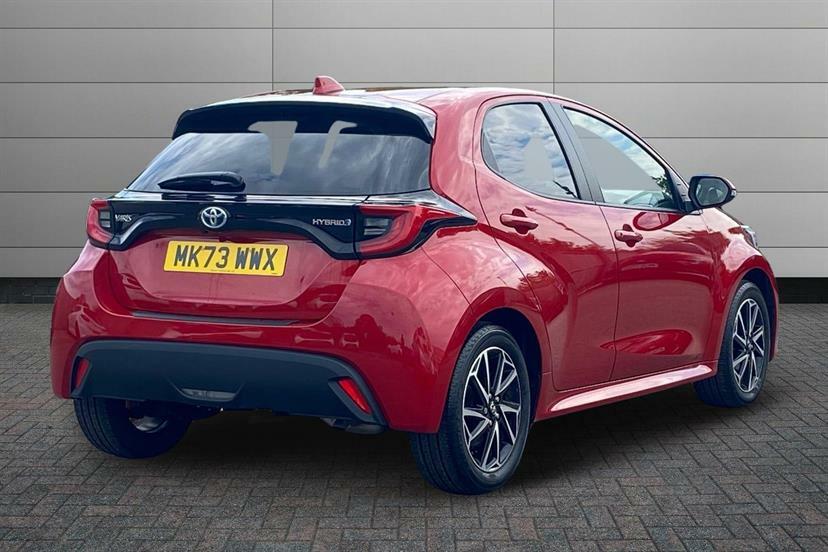 Toyota Yaris 1.5 Hybrid Design Cvt MK73WWX #2