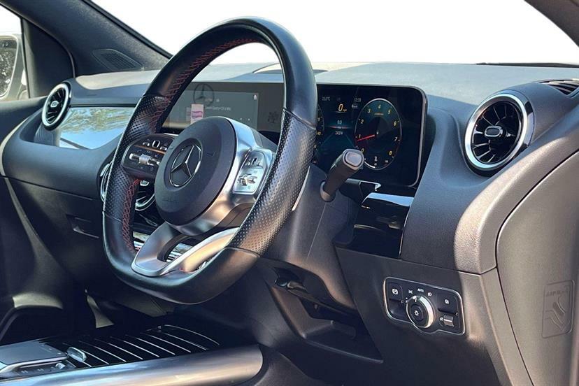 Mercedes-Benz B Class B200 Amg Line Executive White #5