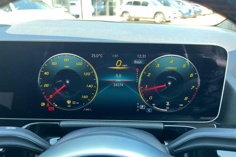Mercedes-Benz B Class B200 Amg Line Executive White #6