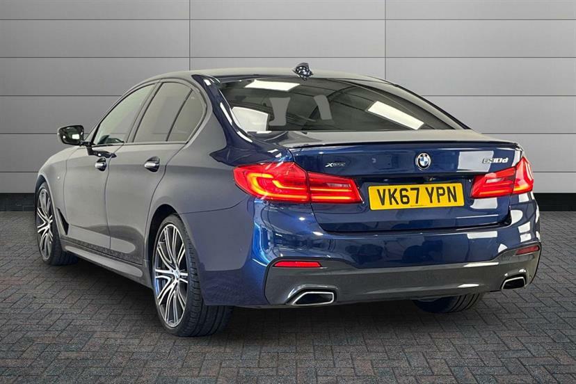 BMW 5 Series 530D Xdrive M Sport VK67YPN Blue #3