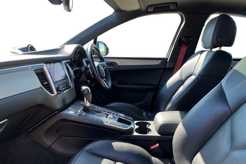 Porsche Macan 252 Pdk HG17CYE #2