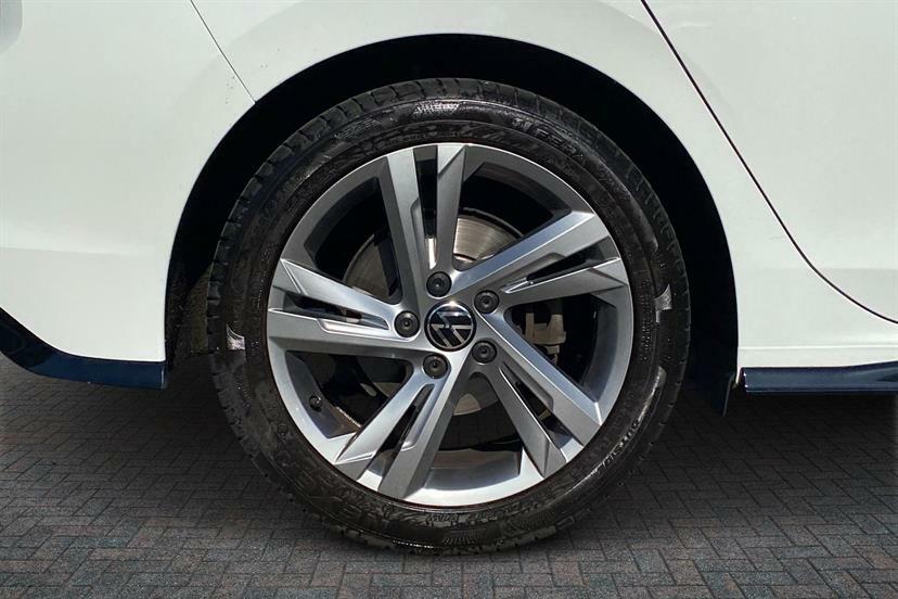 Volkswagen Golf 1.5 Tsi 150 R-line DA72OYF White #5