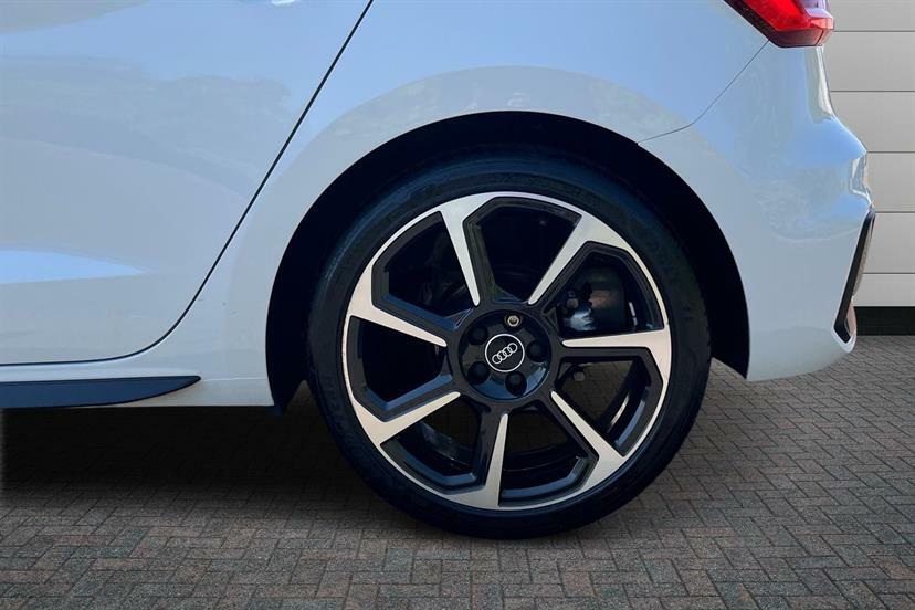 Audi A1 35 Tfsi Black Edition S Tronic White #5
