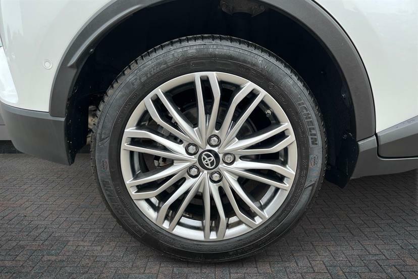 Toyota C-Hr 1.8 Hybrid Excel Cvt FV23OPN White #5