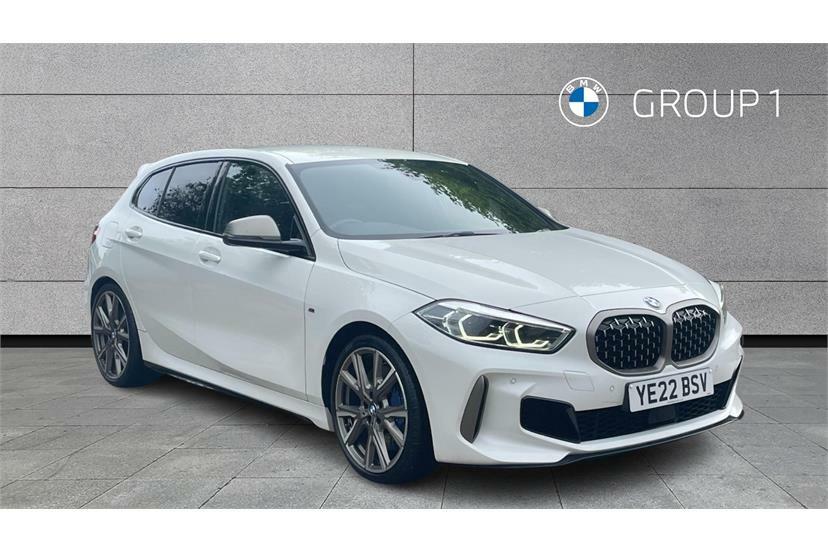 BMW 1 Series M135i Xdrive Step White