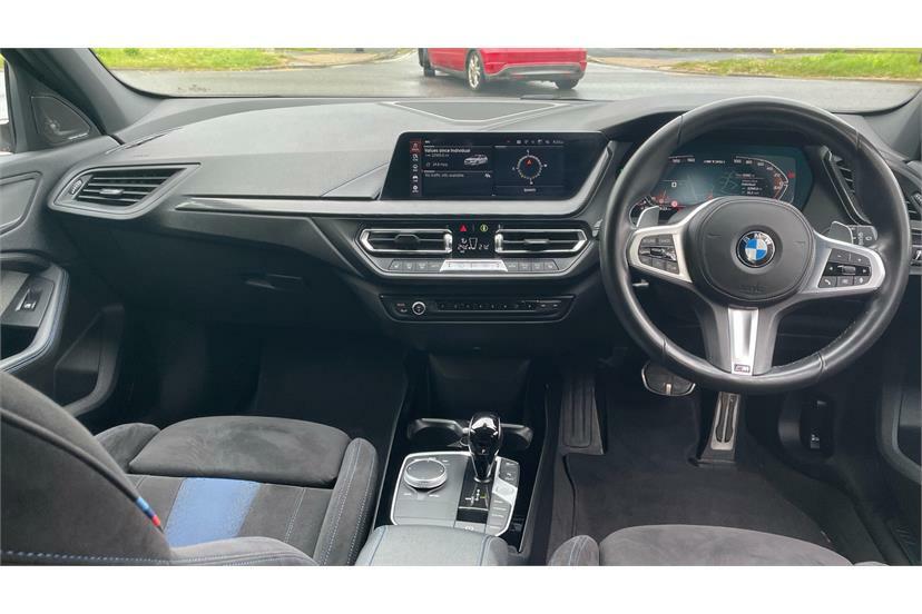 BMW 1 Series M135i Xdrive Step YE22BSV White #4
