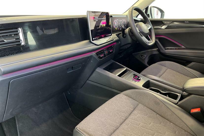 Volkswagen Tiguan 1.5 Etsi 150 Match Dsg GJ75XSC White #2