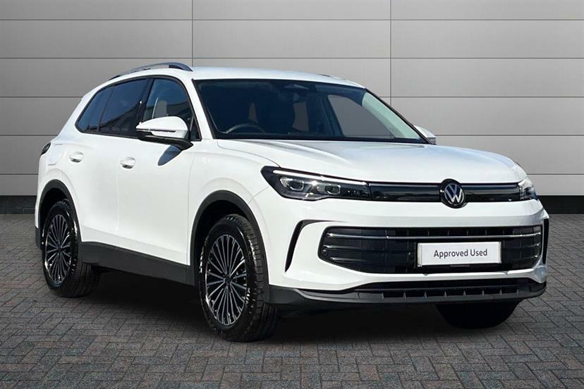 Volkswagen Tiguan 1.5 Etsi 150 Match Dsg White