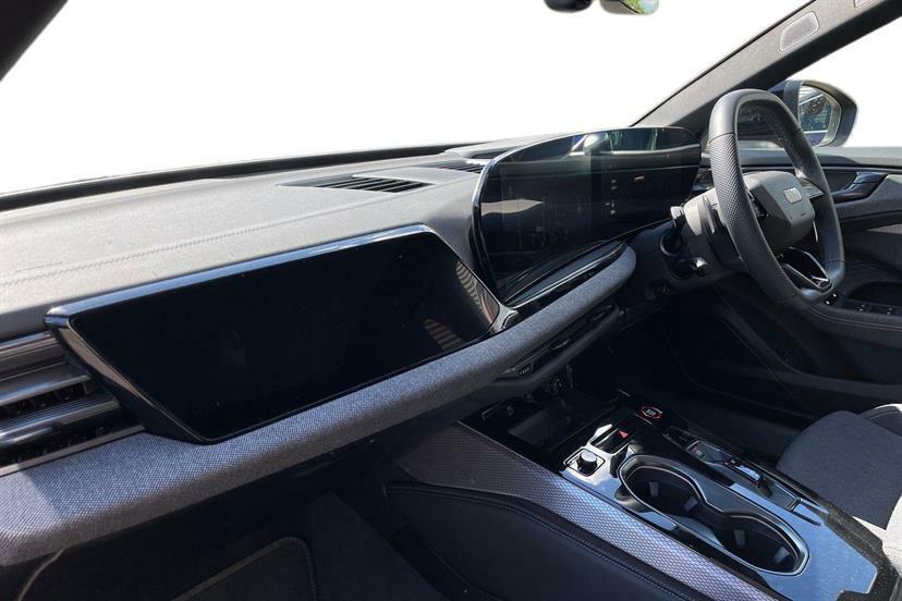 Audi A6 2.0 Tdi Quattro 204 Launch Ed Plus S Tronic VN75OAL Red #2