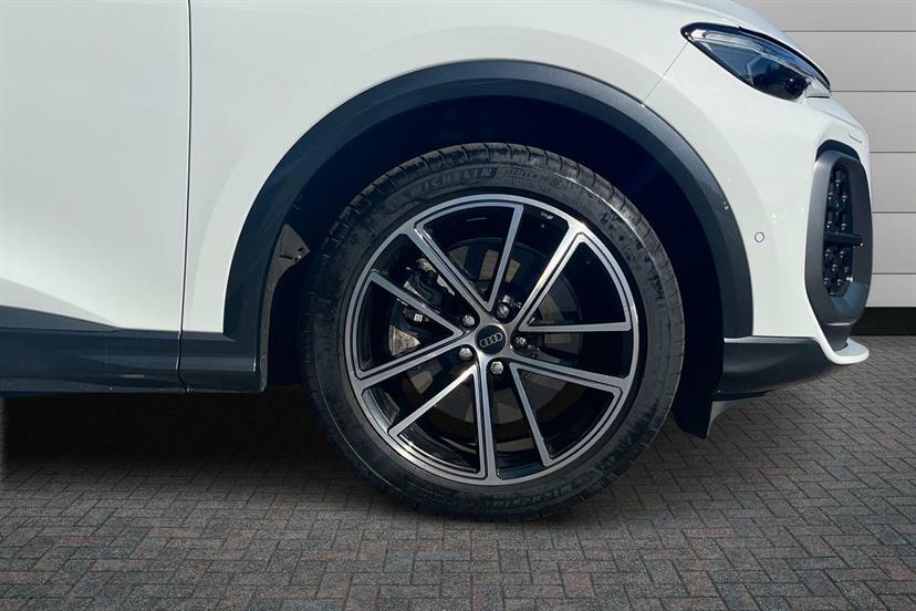 Audi Q5 2.0 Tdi Quattro Launch Edition S Tronic LR75ZZG White #5