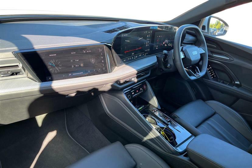Audi Q5 2.0 Tdi Quattro Launch Edition S Tronic LR75ZZG White #2
