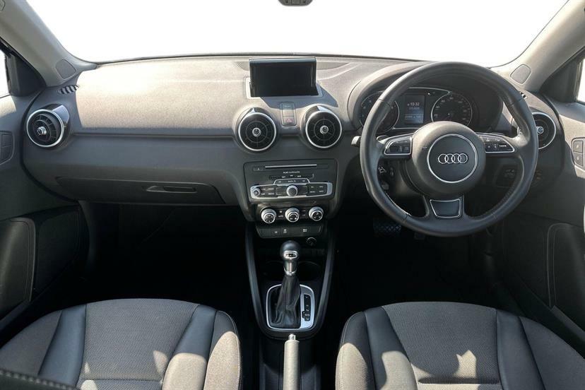 Audi A1 1.4 Tfsi Sport S Tronic Black #6