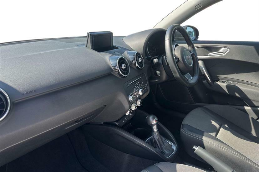 Audi A1 1.4 Tfsi Sport S Tronic Black #2
