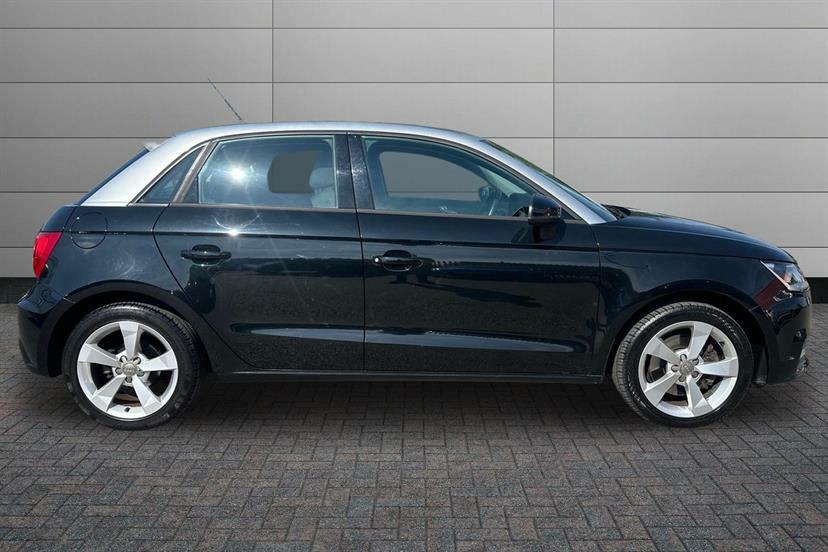 Audi A1 1.4 Tfsi Sport S Tronic Black #4