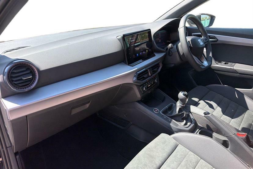 Seat Ibiza 1.0 Tsi 95 Xcellence KW75RXL Black #2