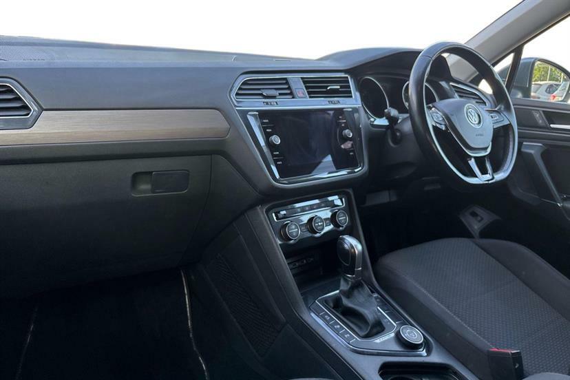 Volkswagen Tiguan Allspace 2.0 Tdi 190 4Motion Match Dsg EO69UOU Grey #2