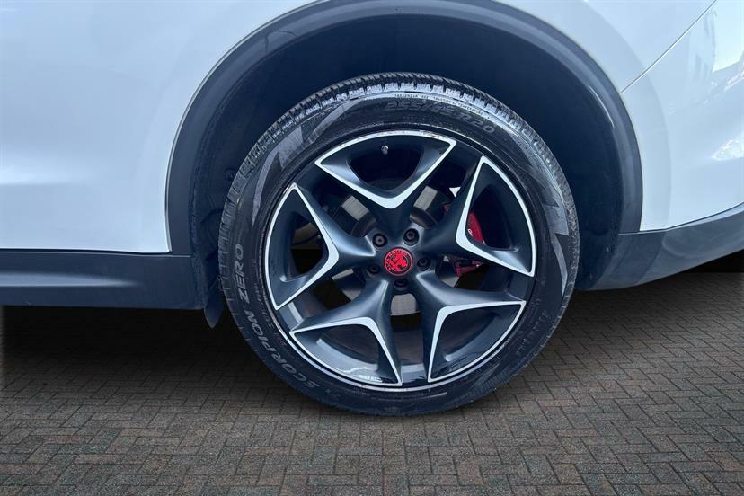 Alfa Romeo Stelvio 2.0 Turbo 280 Ti RJ69KBX White #5