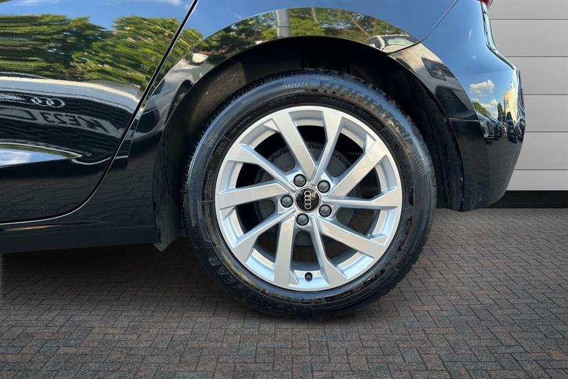 Audi A1 25 Tfsi Sport S Tronic LM25ZTZ Black #5