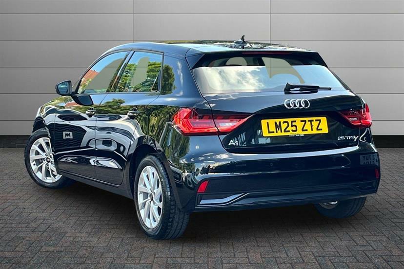 Audi A1 25 Tfsi Sport S Tronic LM25ZTZ Black #3