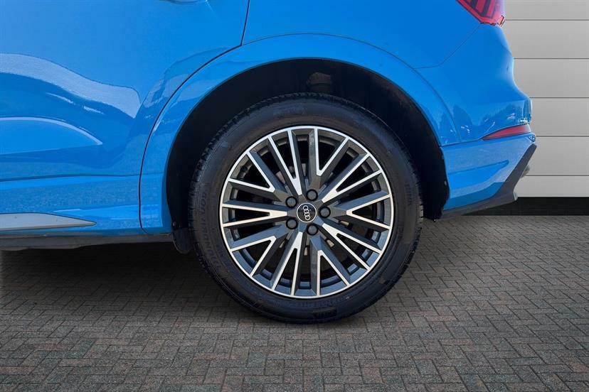 Audi Q3 35 Tfsi S Line EA22TFV Blue #5