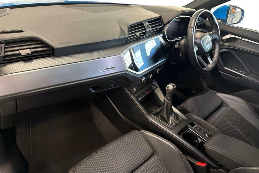 Audi Q3 35 Tfsi S Line EA22TFV Blue #2