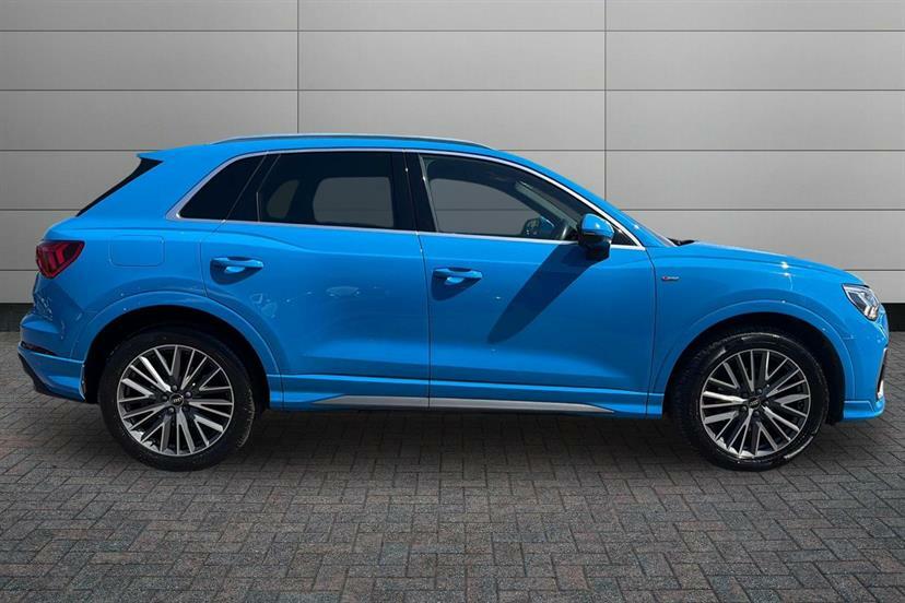 Audi Q3 35 Tfsi S Line EA22TFV Blue #4