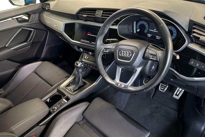 Audi Q3 35 Tfsi S Line EA22TFV Blue #6