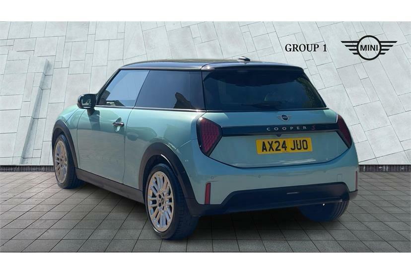 Mini Hatch 2.0 S Exclusive AX24JUO Green #2