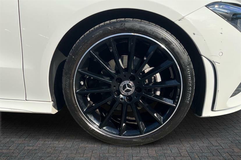 Mercedes-Benz CLA Class 180 Amg Line Premium Night Ed Tip EF23CJJ White #4