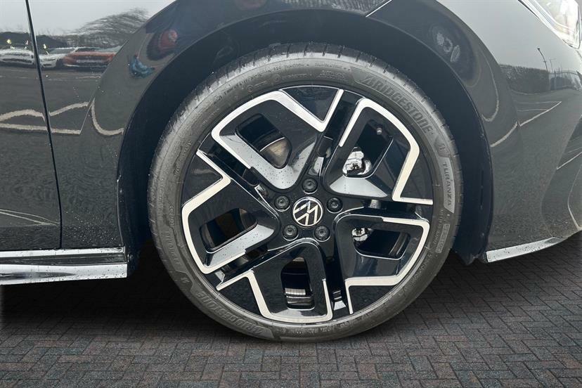 Volkswagen Golf 1.5 Etsi 150 R-line Dsg EN75HFD Black #5