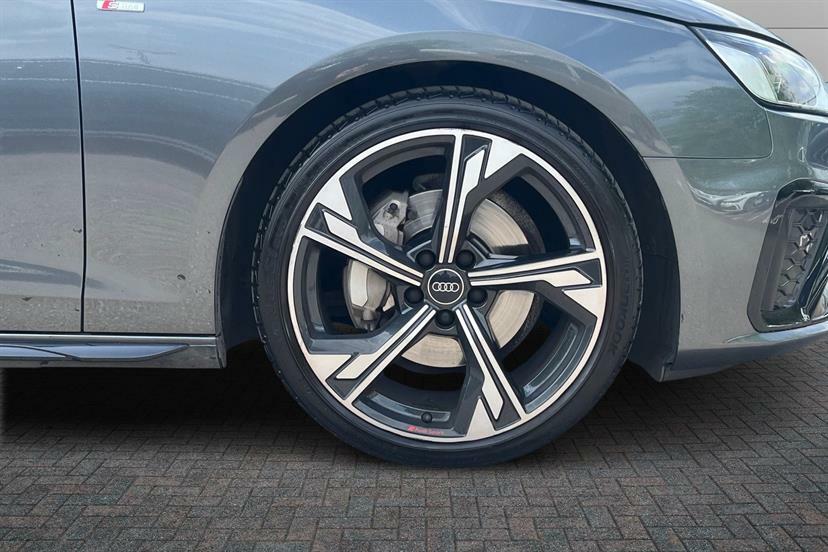 Audi A4 40 Tdi 204 Quattro Black Edition S Tronic Grey #5