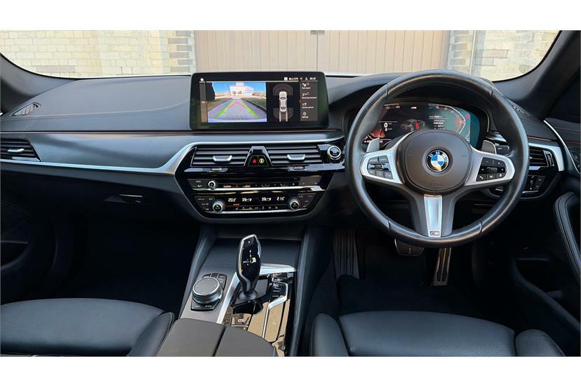 BMW 5 Series 520D Mht M Sport Step White #4