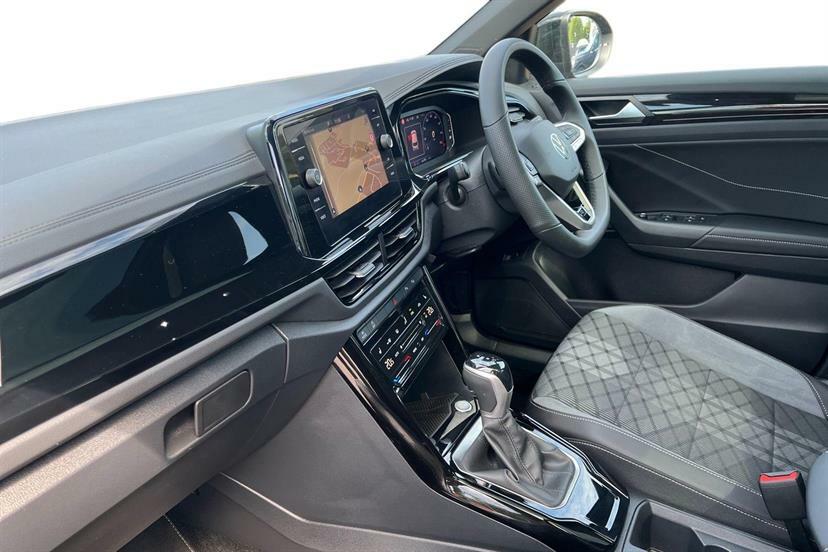 Volkswagen T-Roc 1.5 Tsi Black Edition Plus Dsg FD75KCJ Black #2