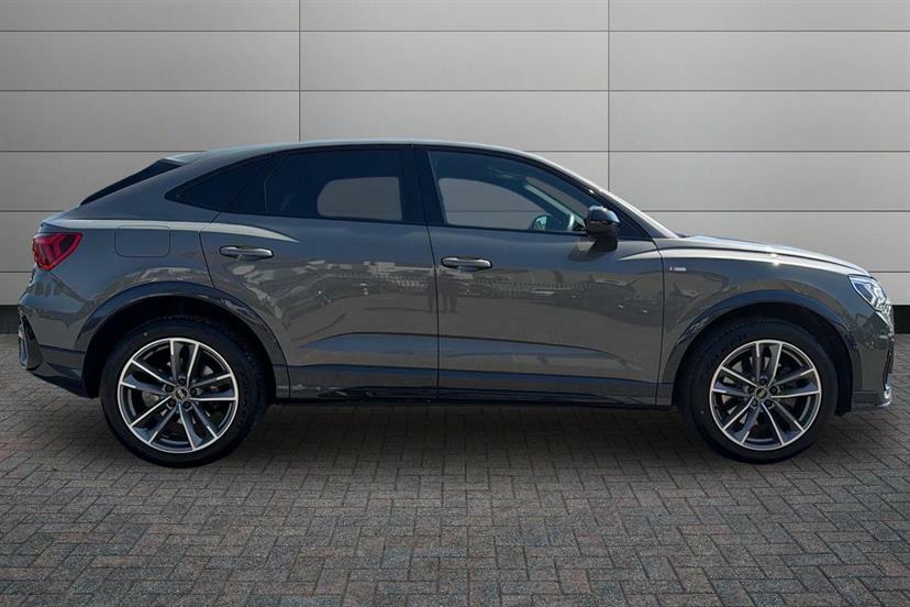 Audi Q3 40 Tdi 200 Quattro Black Edition S Tronic DA23ZZH Grey #4