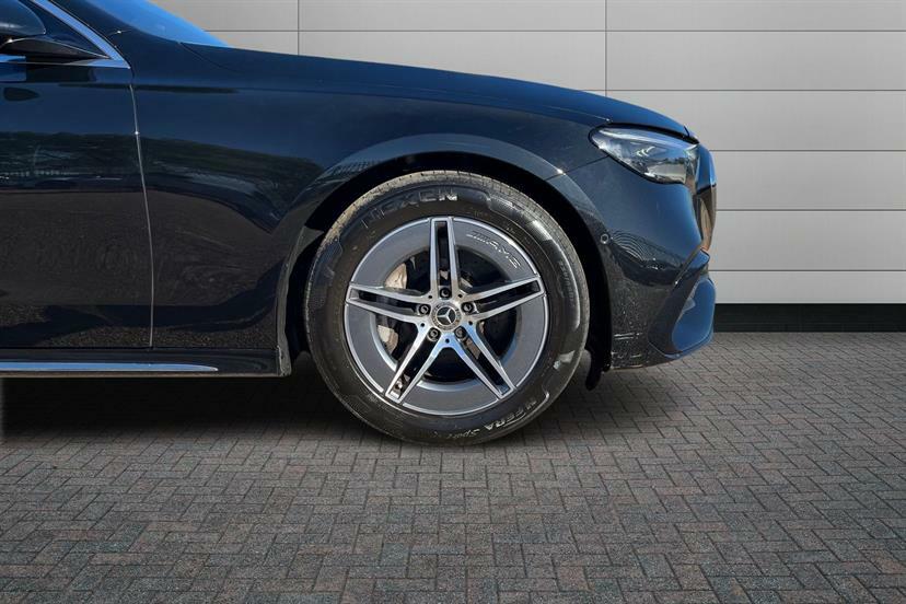 Mercedes-Benz E Class E200 Amg Line 9G-tronic KN25PXS Black #4