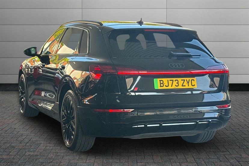 Audi Q8 e tron 300Kw 55 Quattro 114Kwh Black Edition BJ73ZYC Black #3