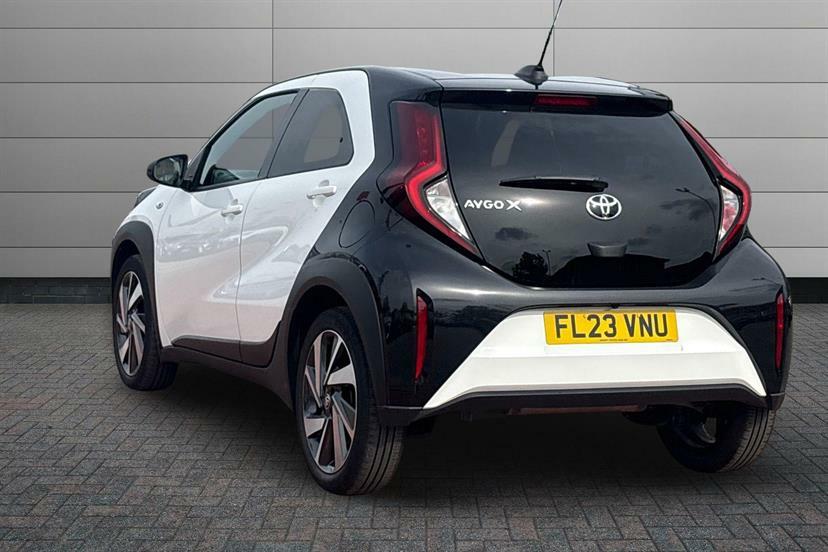 Toyota Aygo X 1.0 Vvt-i Edge FL23VNU Black #4