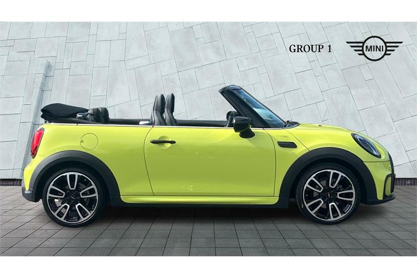 Mini Convertible 1.5 Cooper Sport GY72XZN Yellow #3