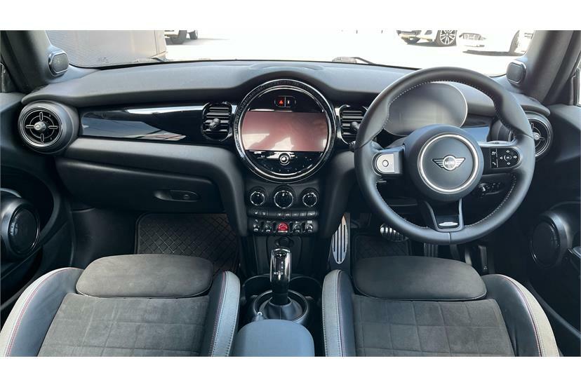 Mini Convertible 1.5 Cooper Sport GY72XZN Yellow #4