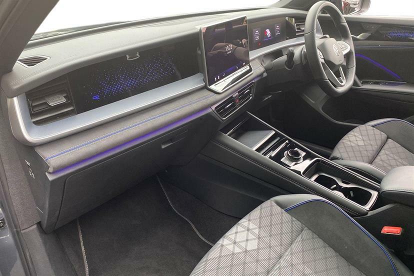 Volkswagen Tayron 2.0 Tdi R-line Dsg7 7 Seat LN26WGU Grey #2