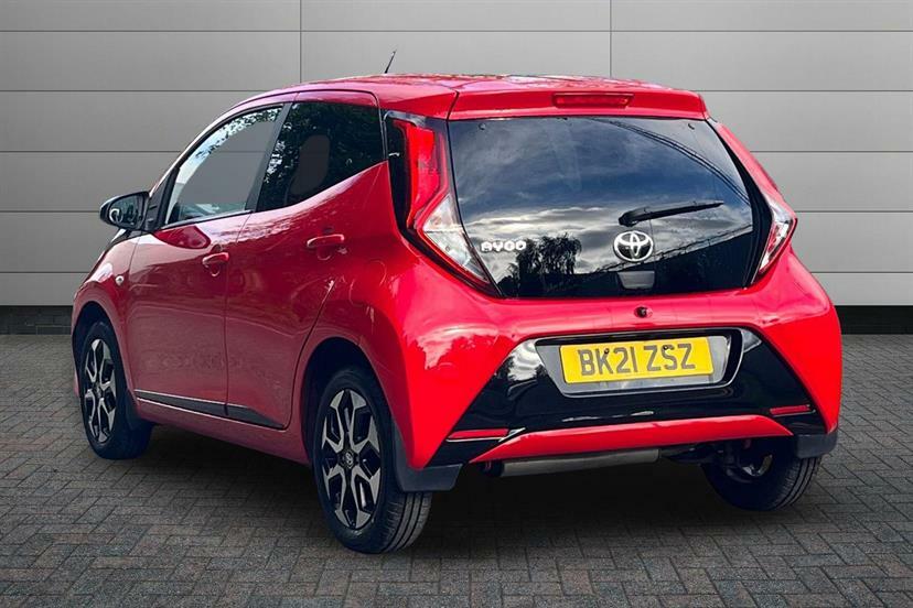 Toyota Aygo 1.0 Vvt-i X-trend Tss BK21ZSZ Red #3