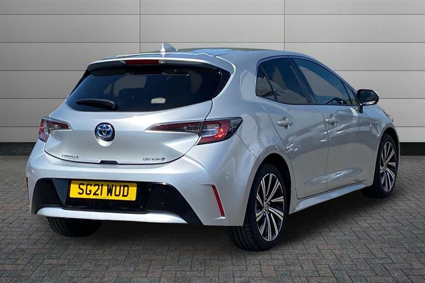 Toyota Corolla 1.8 Vvt-i Hybrid Design Cvt SG21WUD Silver #2