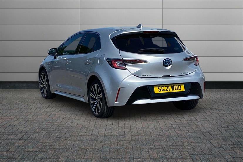 Toyota Corolla 1.8 Vvt-i Hybrid Design Cvt SG21WUD Silver #4